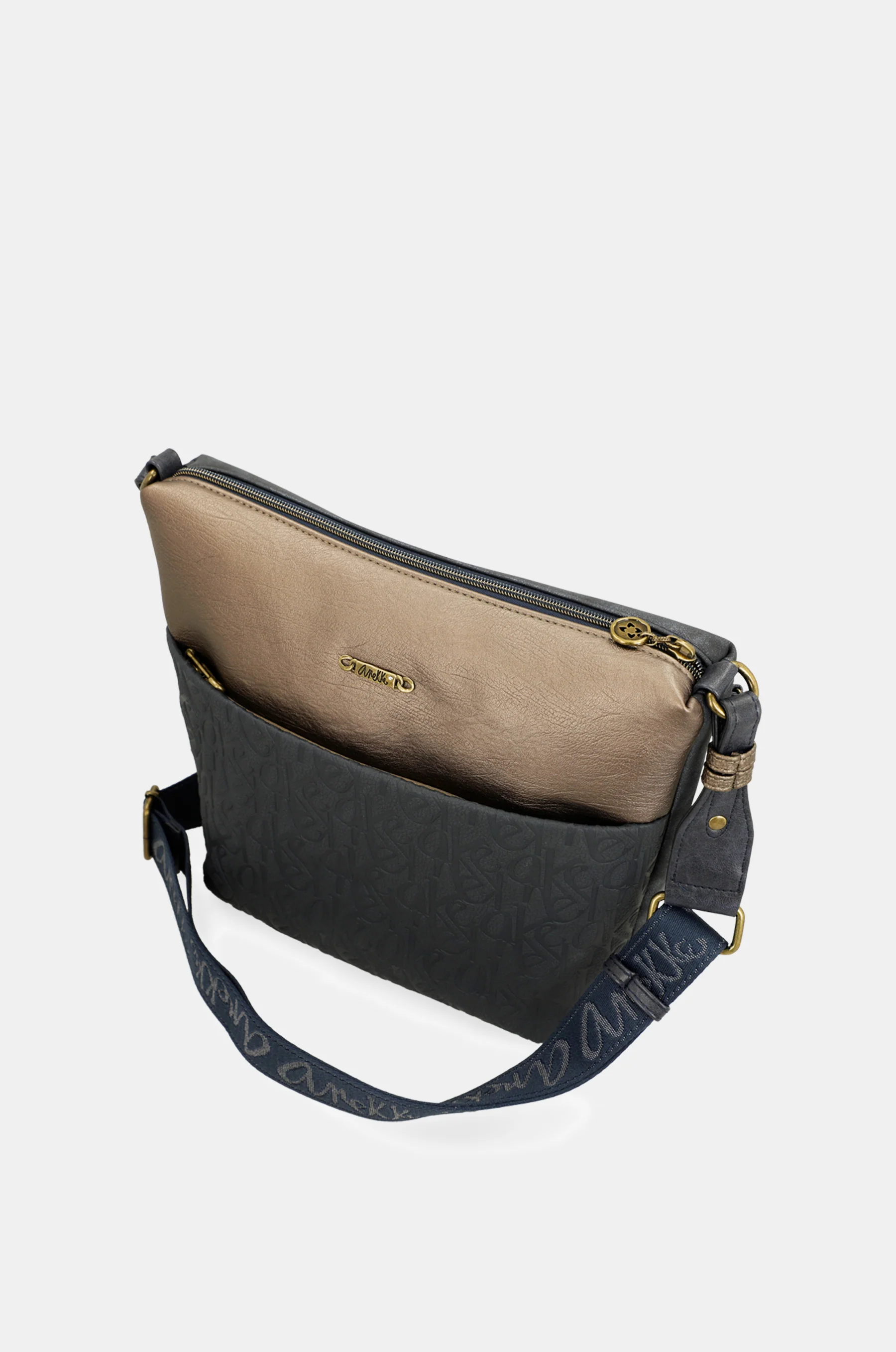 Bandolera grande con bolsillo frontal Studio - Image 8