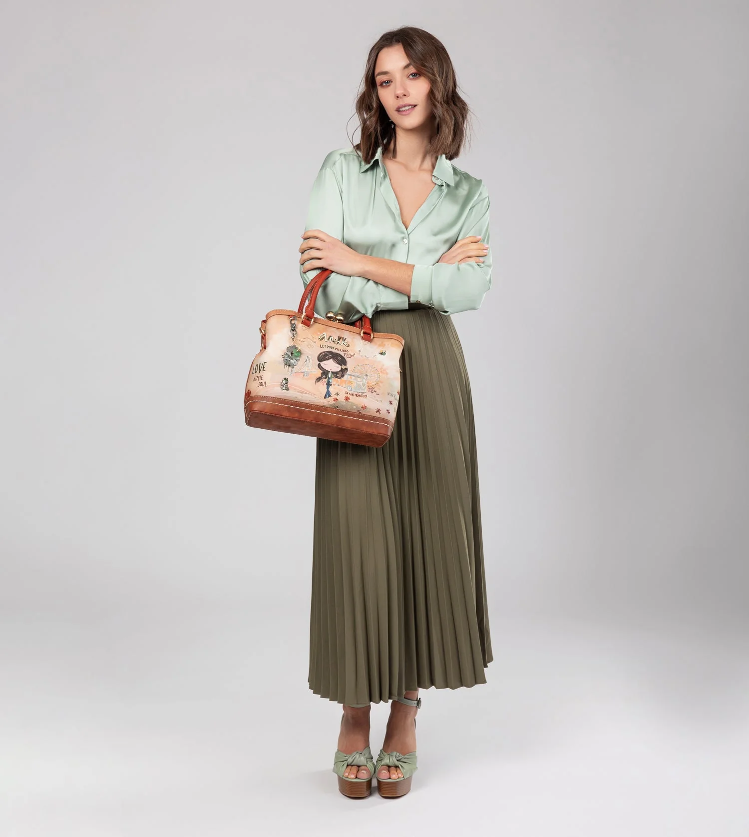 Bolso de boquilla Peace & Love Camel - Image 2