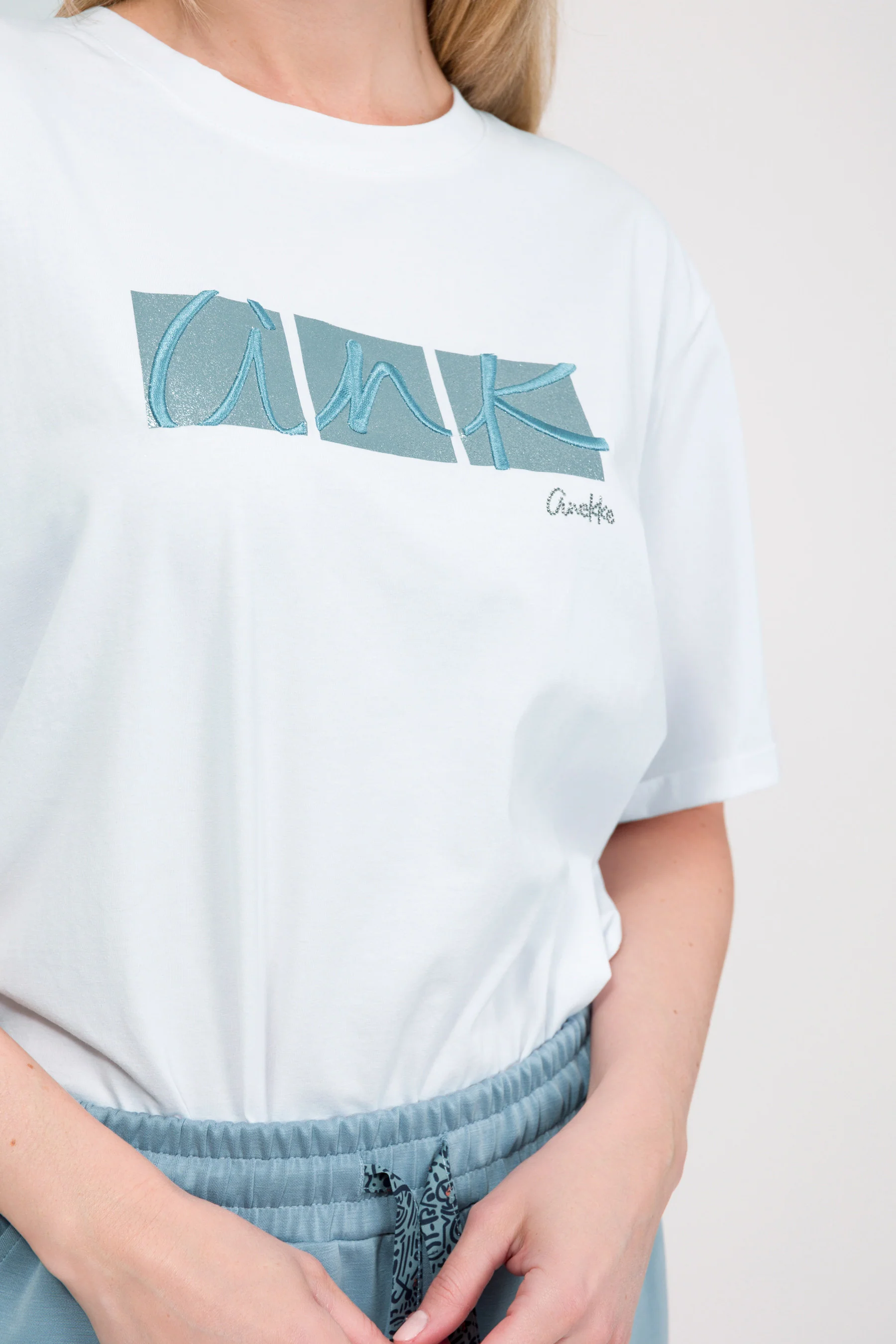 Camiseta de manga corta blanca - Image 4
