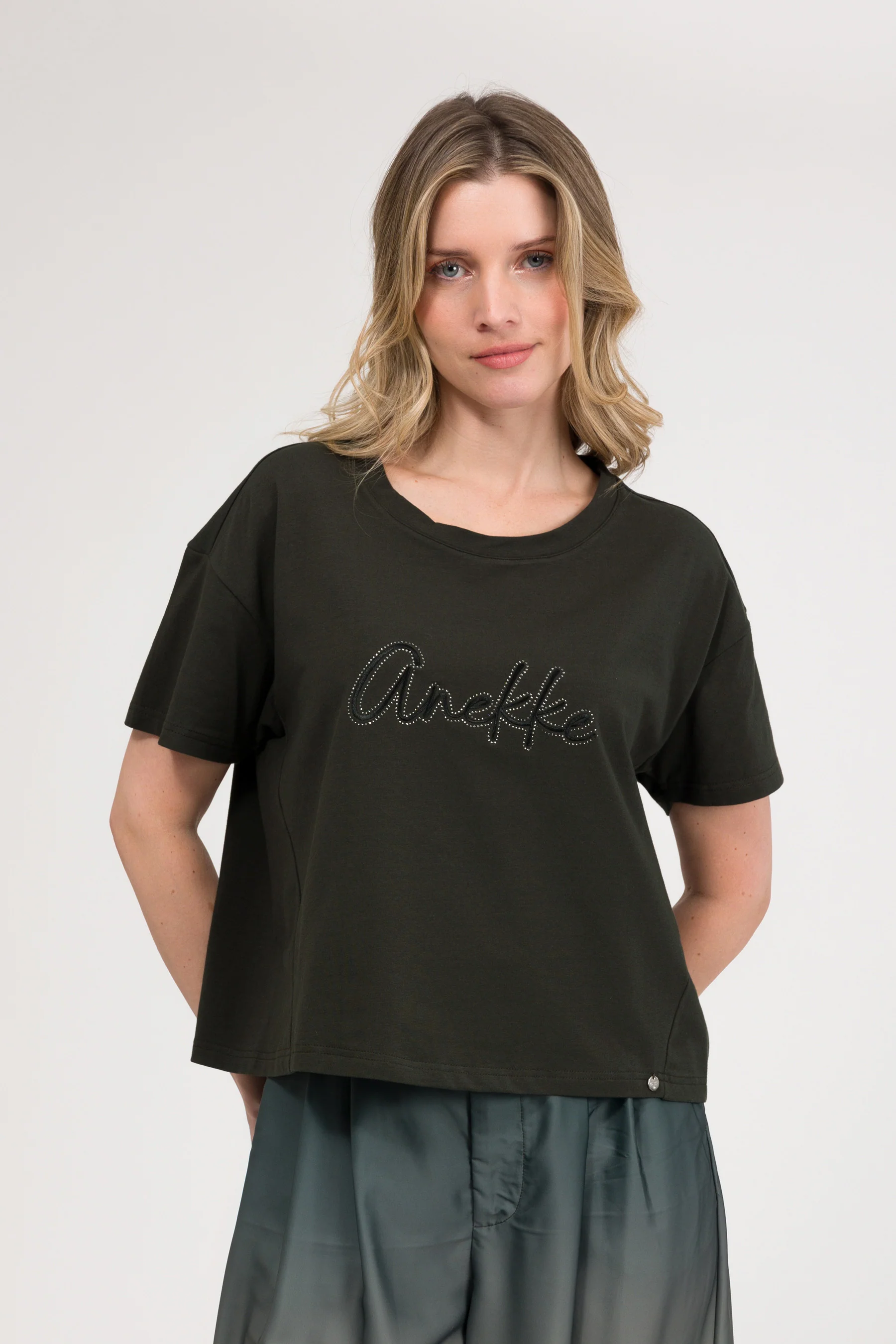 Camiseta de manga corta negra - Image 2
