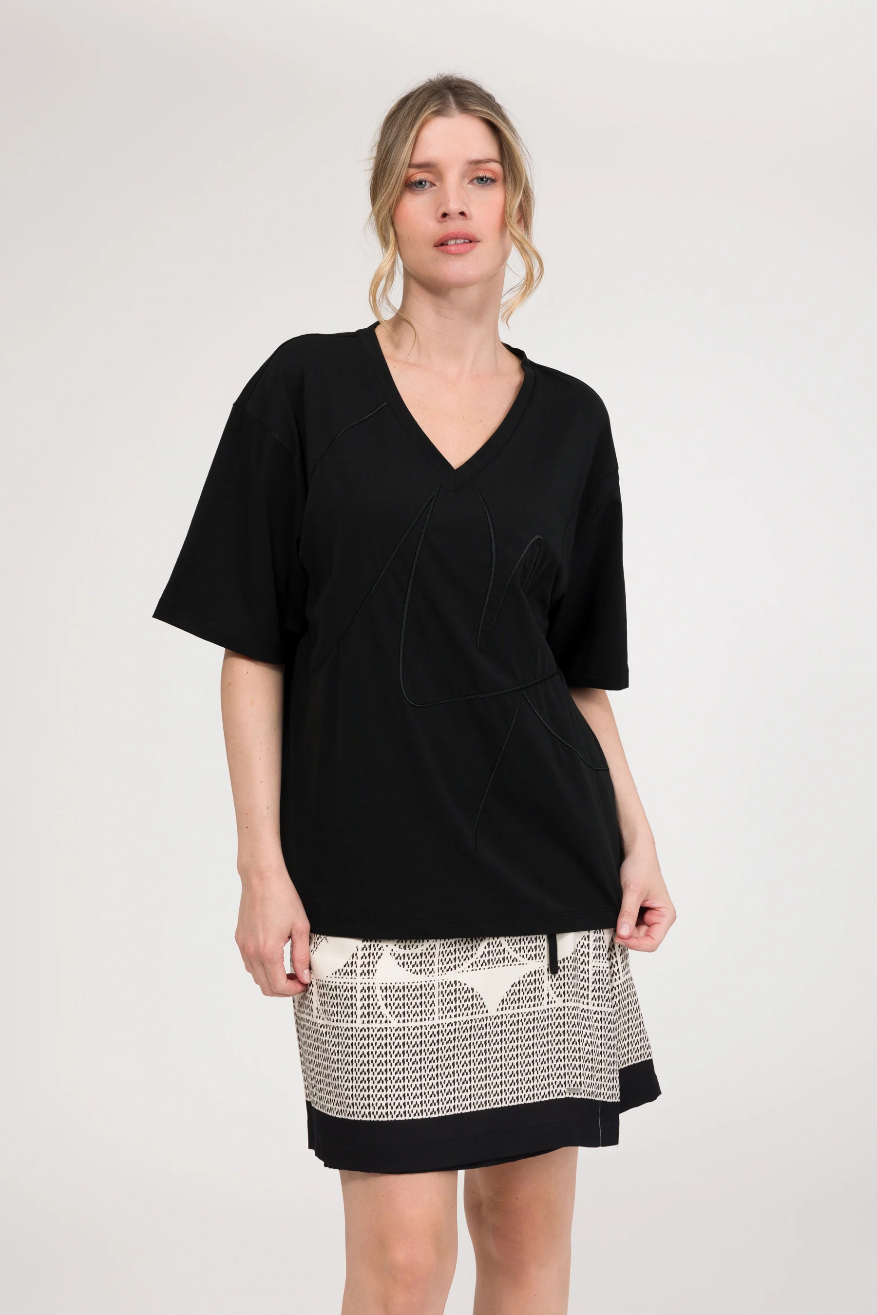 Camiseta negra - Image 2