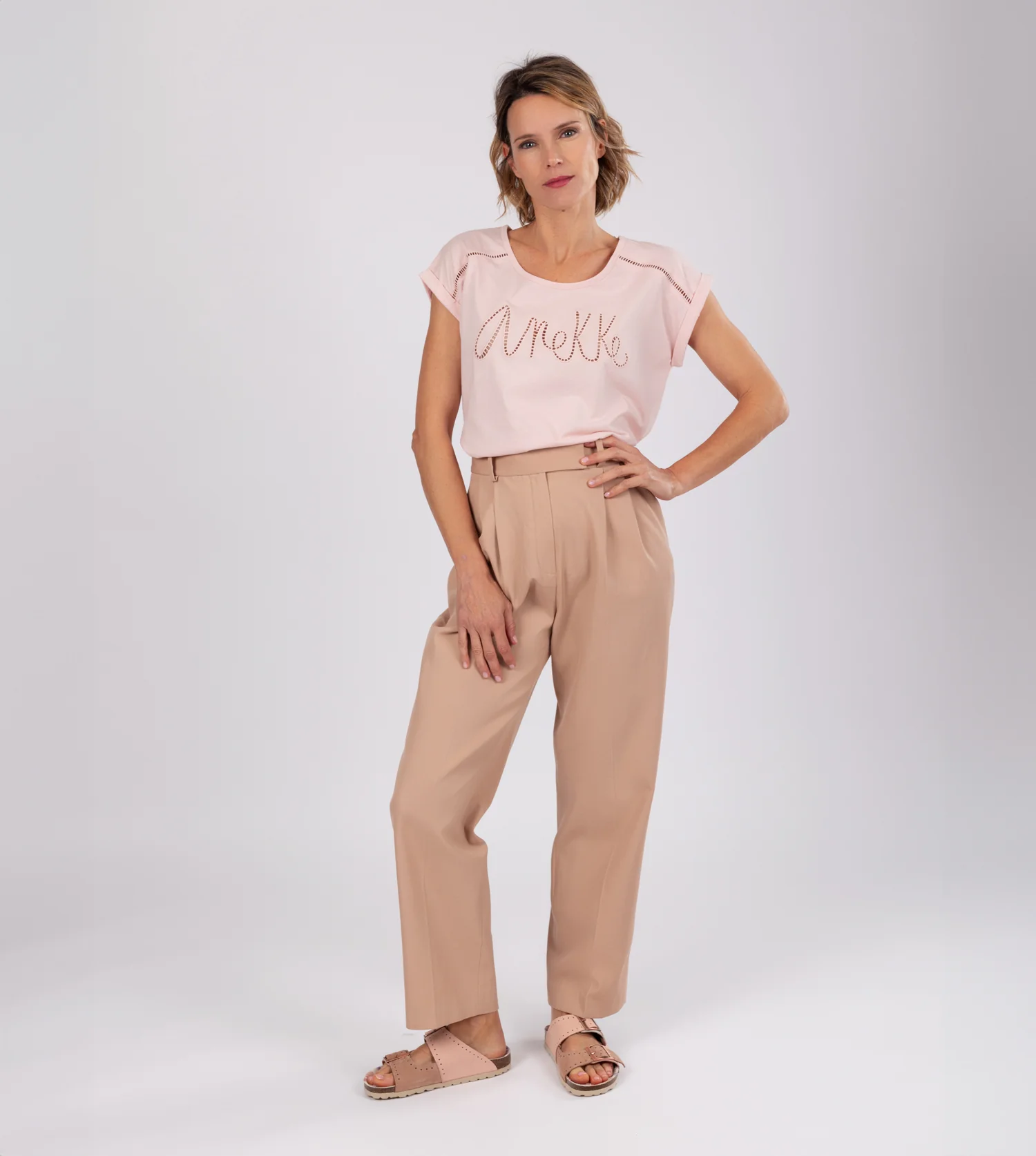 Camiseta rosa Anekke - Image 2