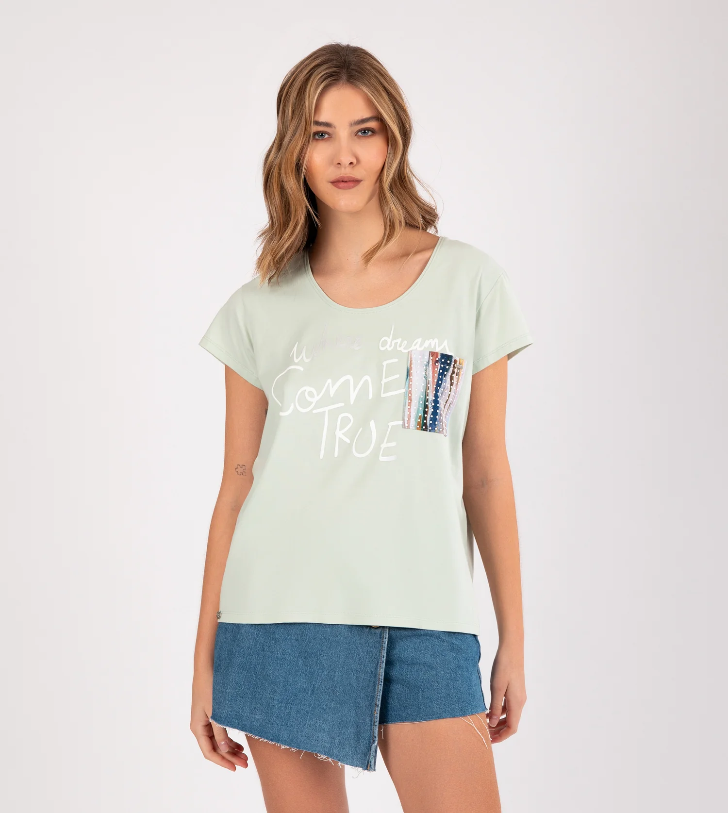Camiseta verde Studio - Image 2