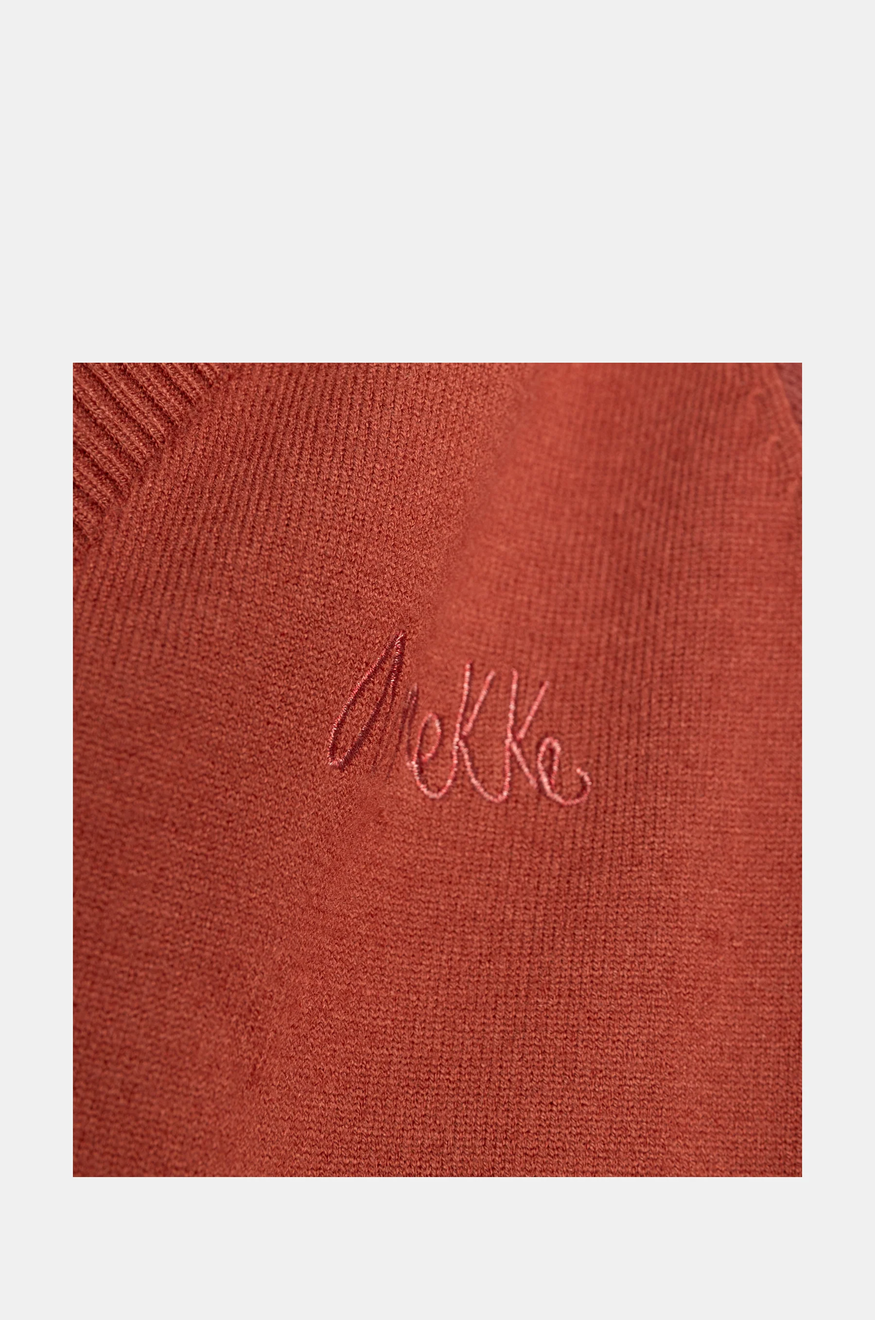 Chaqueta estilo poncho roja - Image 3