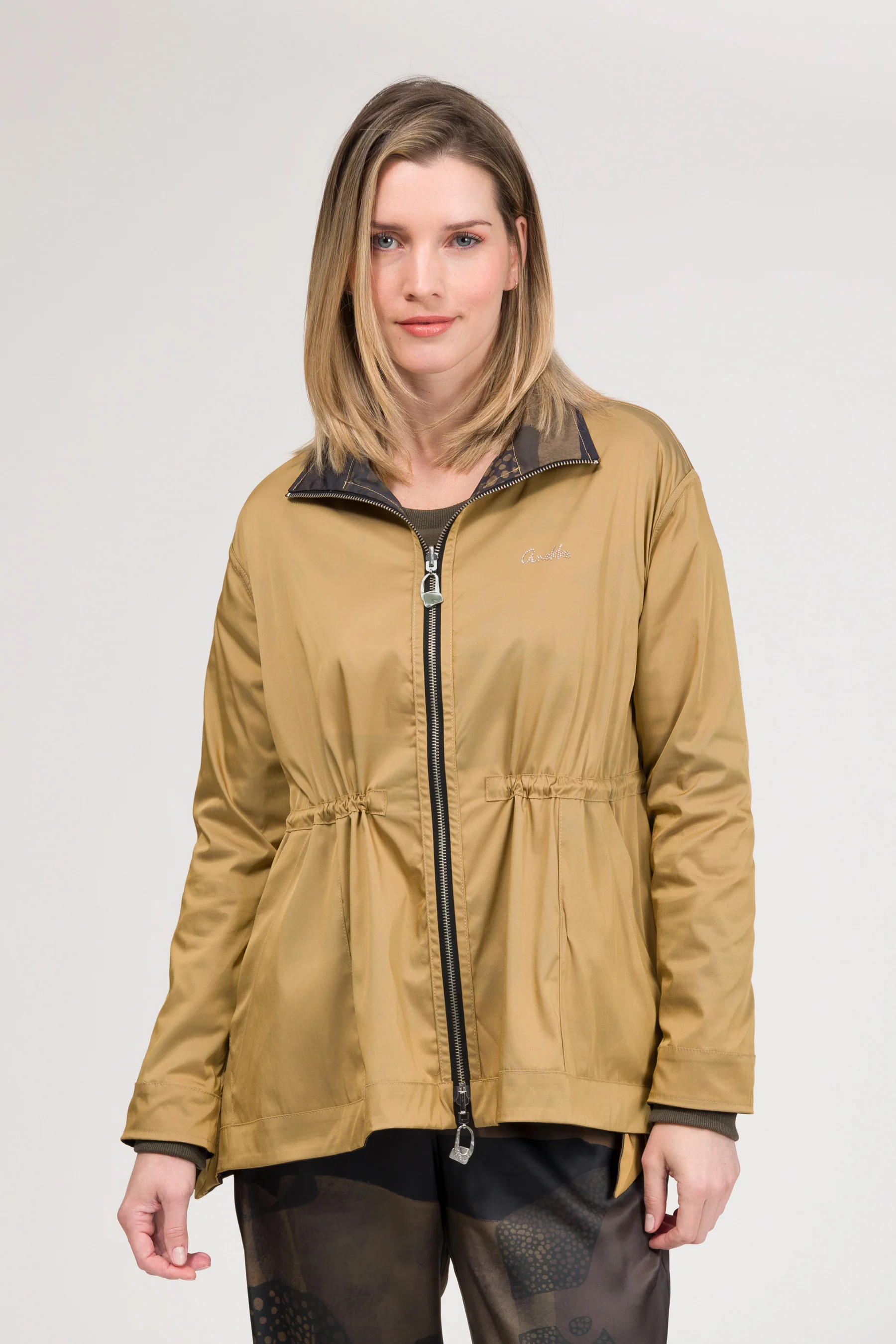 Chaqueta ligera reversible - Image 4