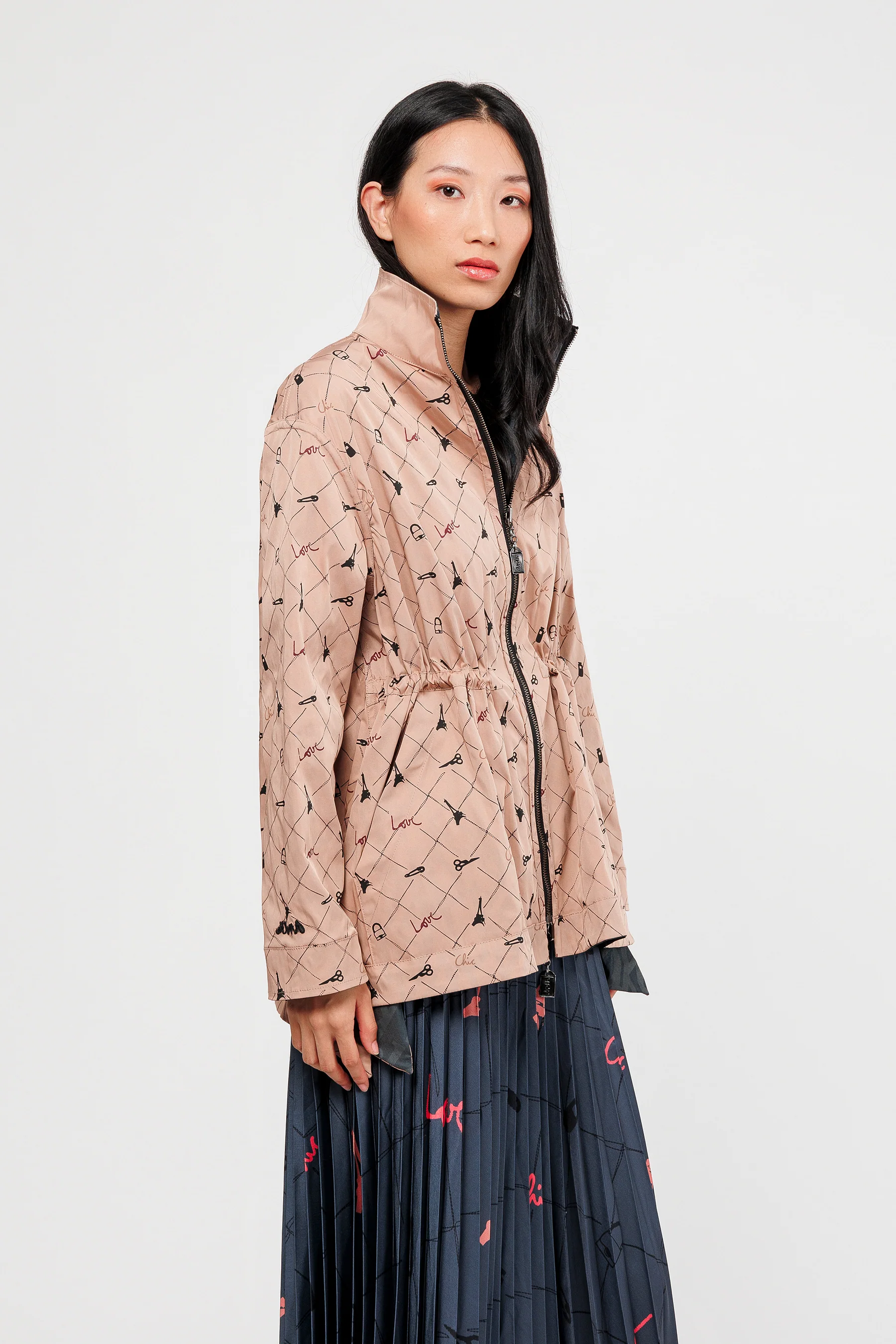 Chaqueta reversible negra y beige - Image 2