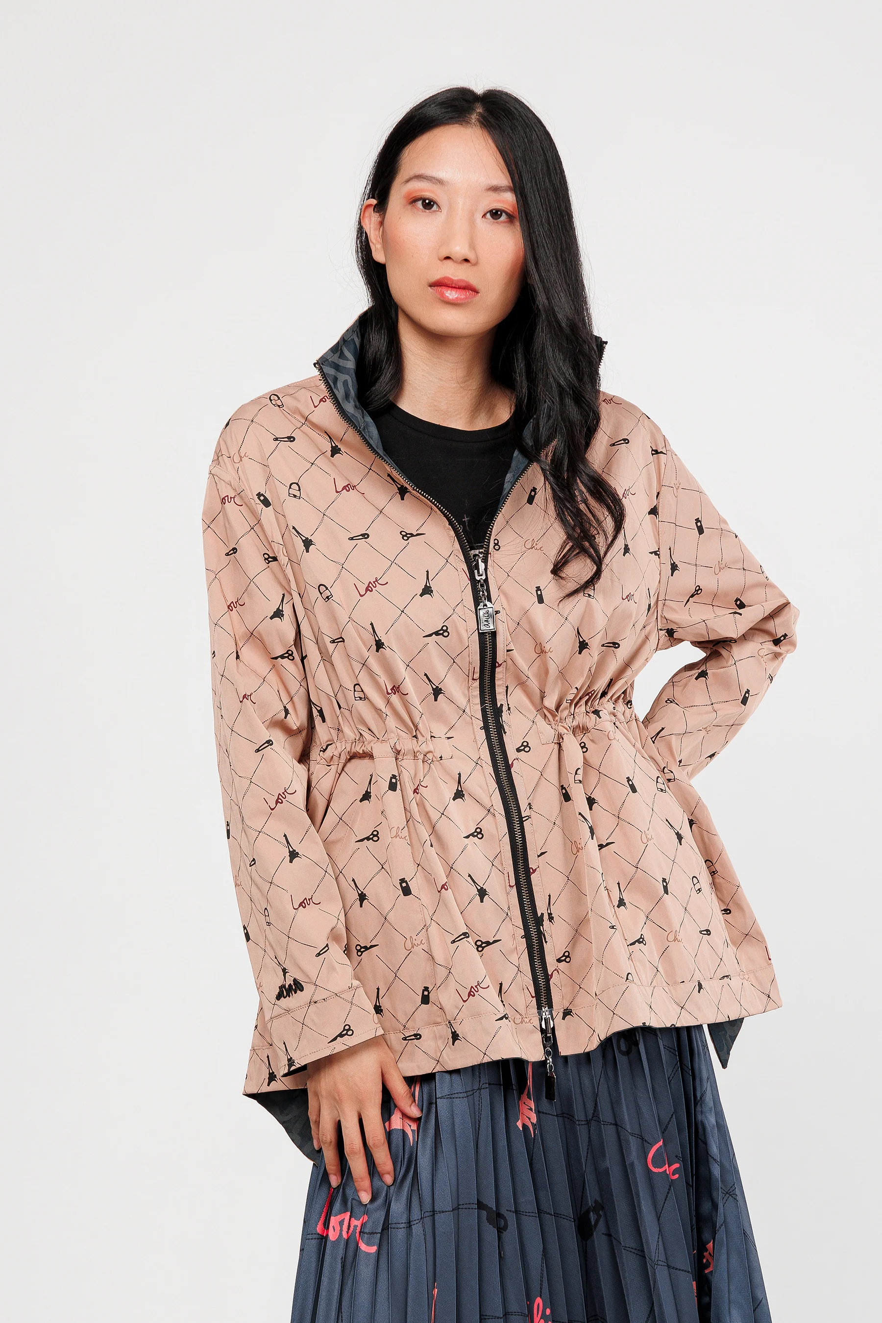 Chaqueta reversible negra y beige - Image 6