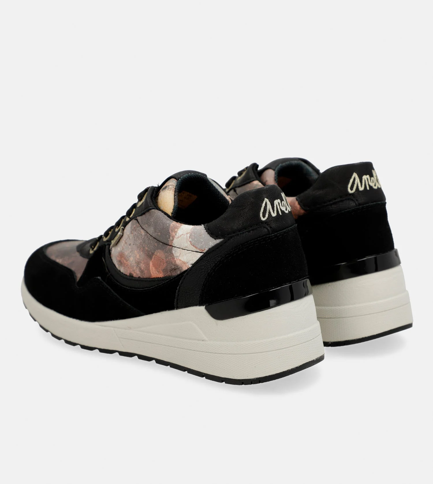 Deportivo con cuña negra Padded - Image 4