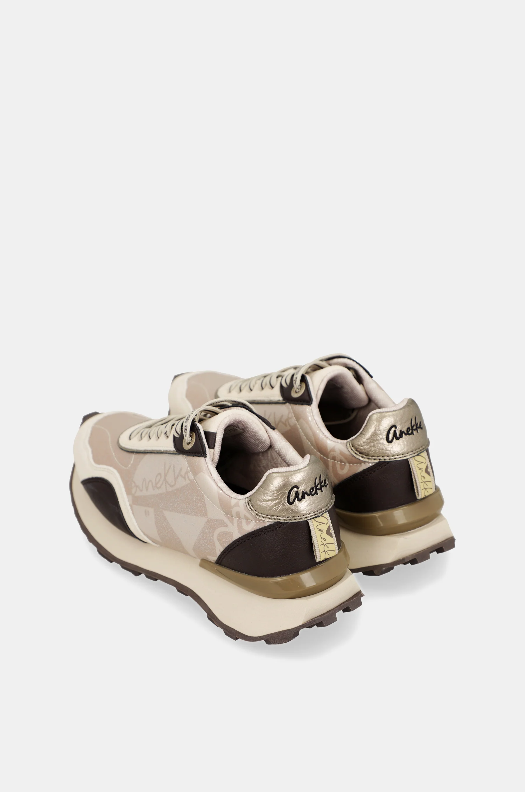 Deportivos beige con detalles en marrón - Image 7