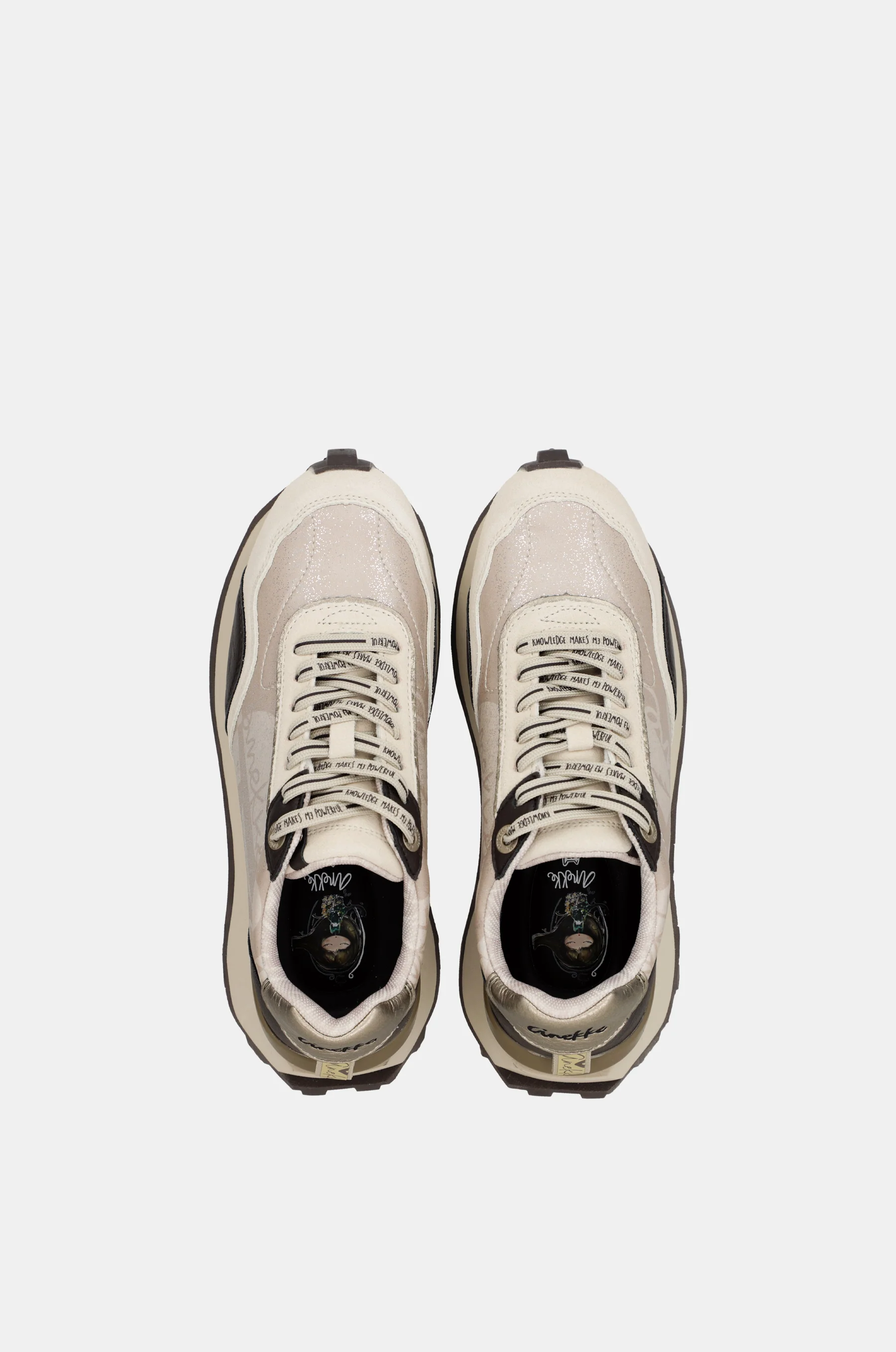 Deportivos beige con detalles en marrón - Image 8
