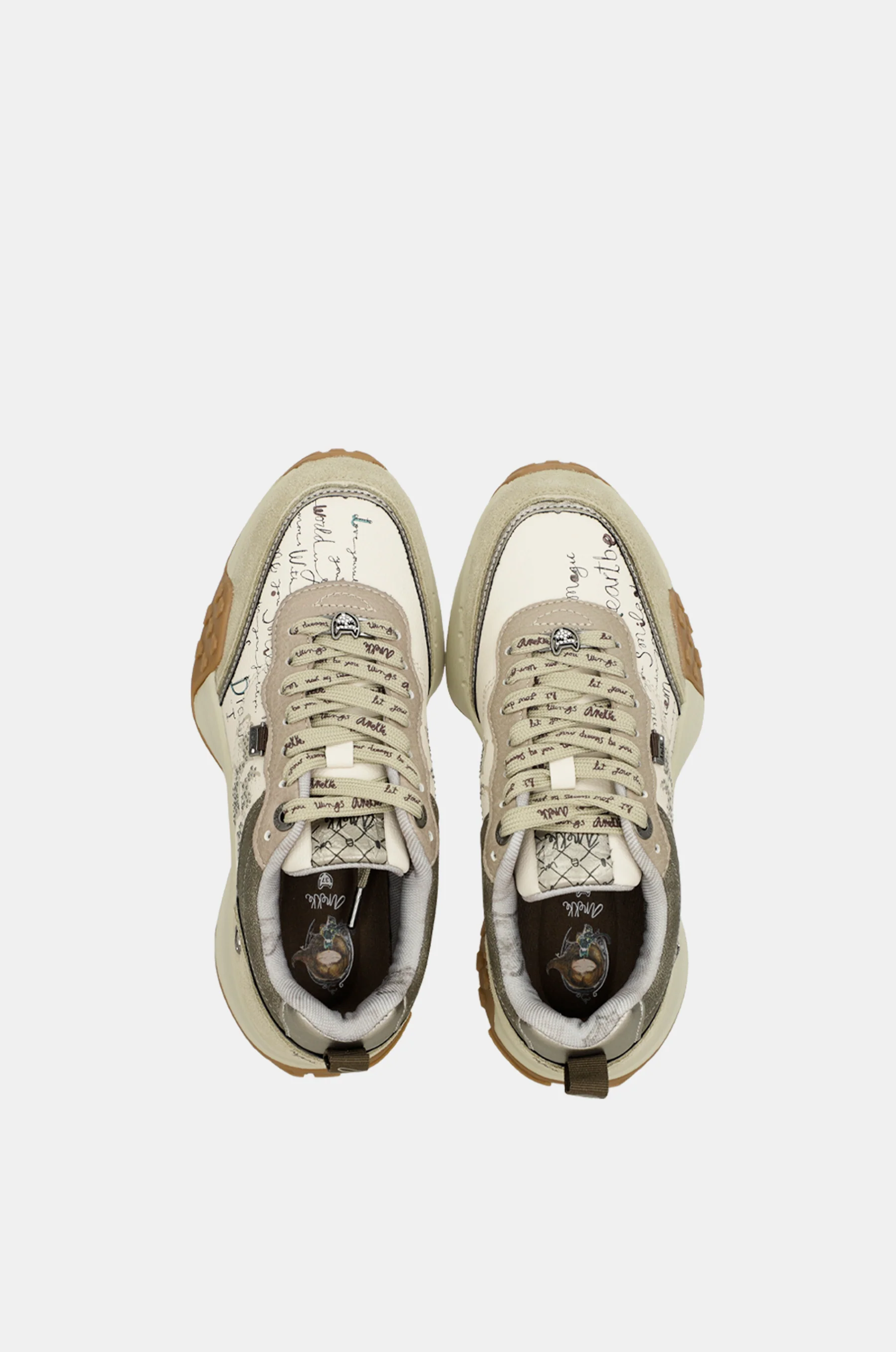 Deportivos beige estampados - Image 3