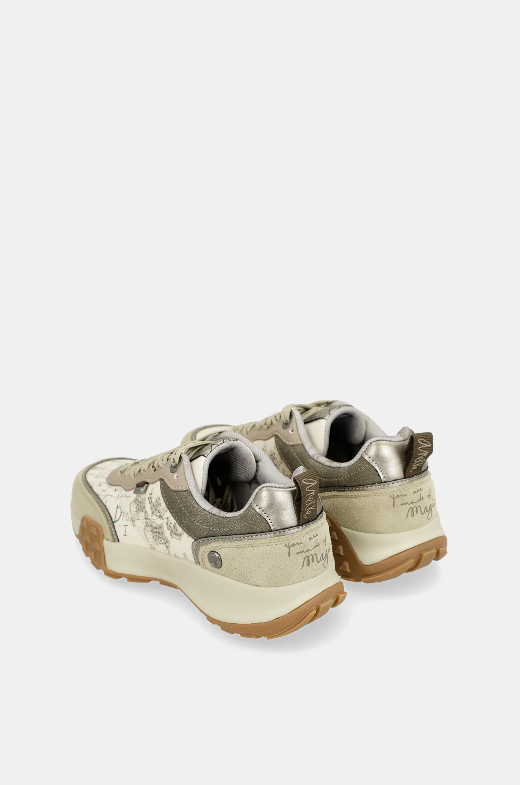 Deportivos beige estampados - Image 4