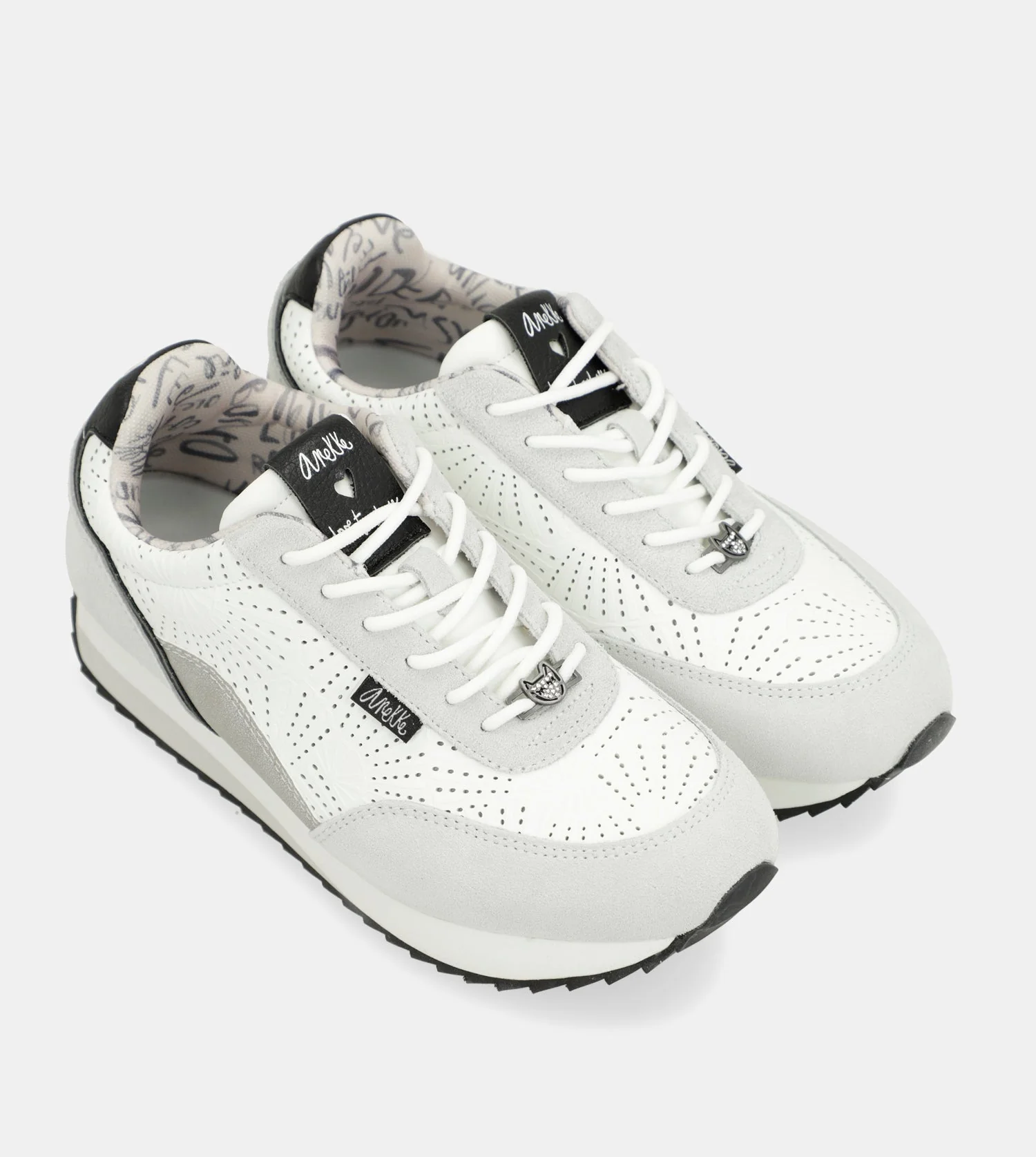 Deportivos blancos Lunares - Image 3