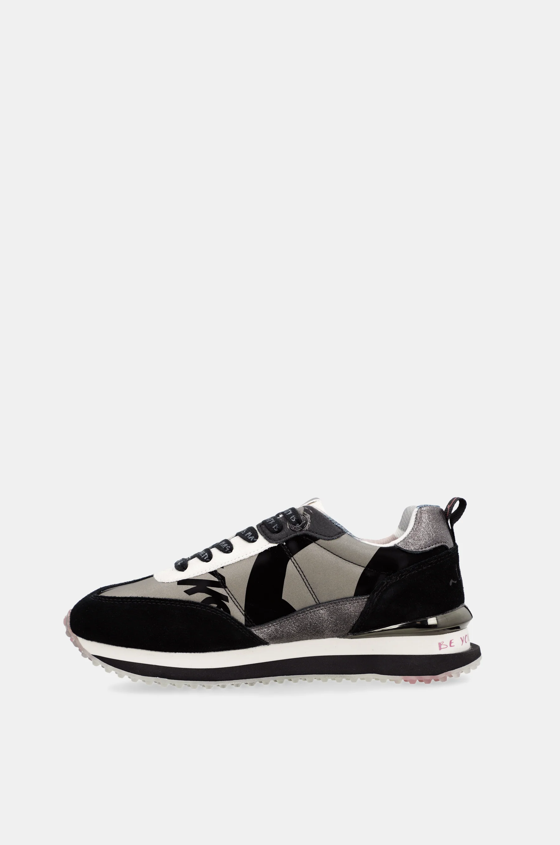 Deportivos negros y plomo - Image 7