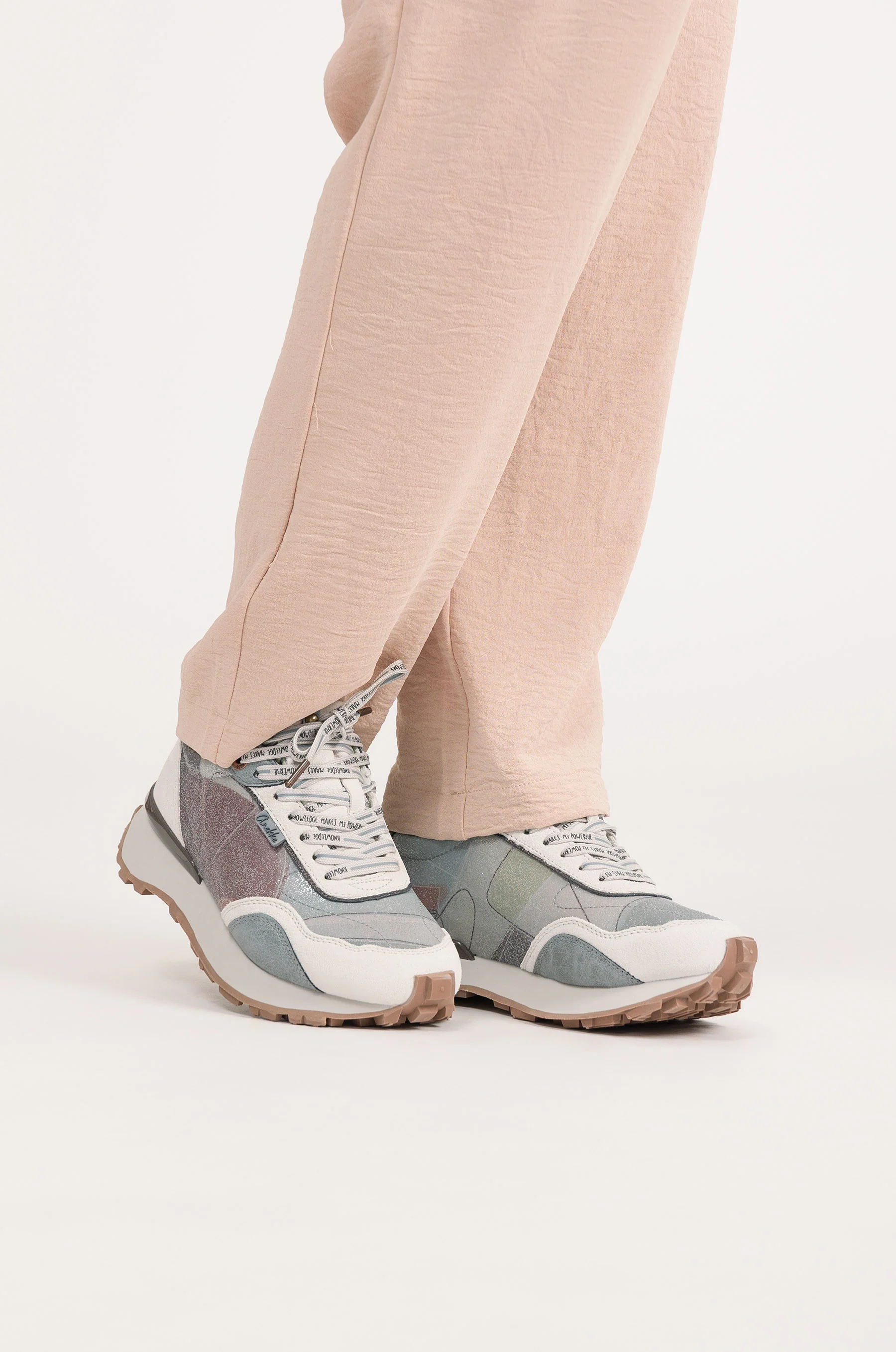 Deportivos plata - Image 4