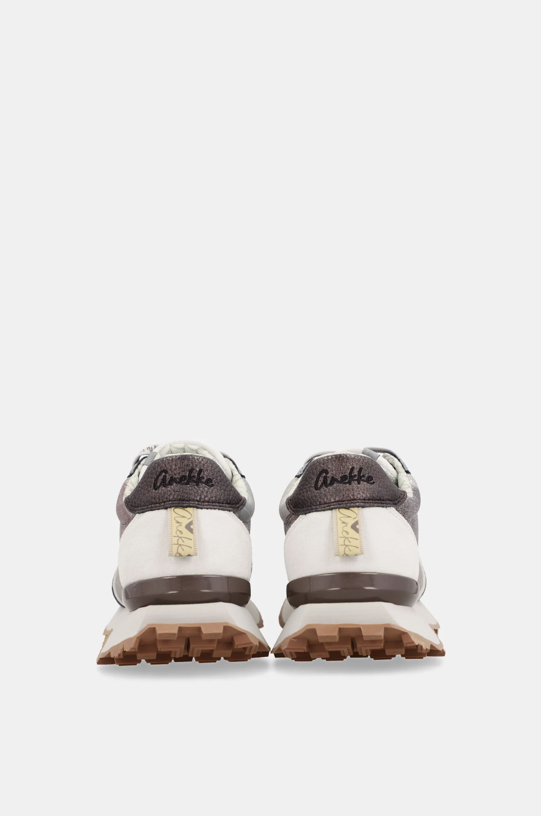 Deportivos plata - Image 5