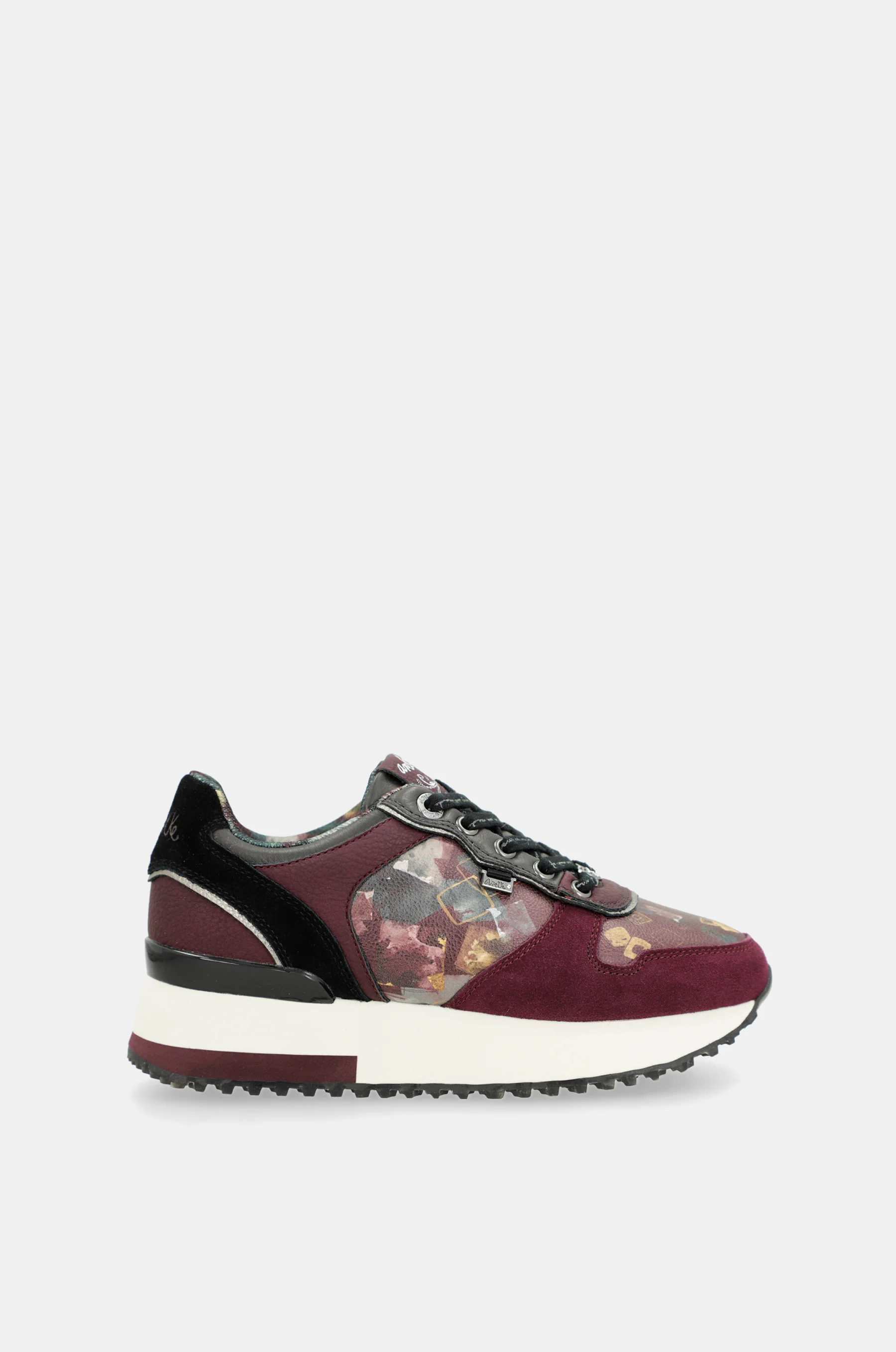 Deportivos plataforma burdeos estampado - Image 2