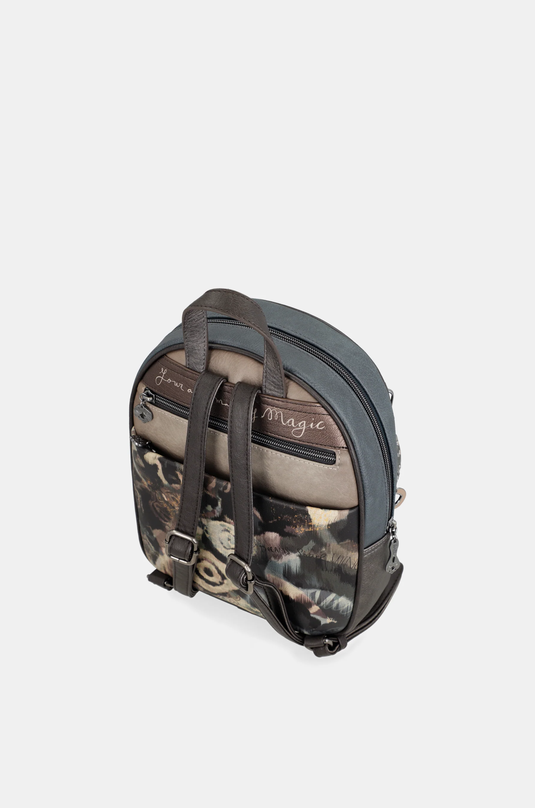 Mochila con bolsillo frontal Real - Image 8