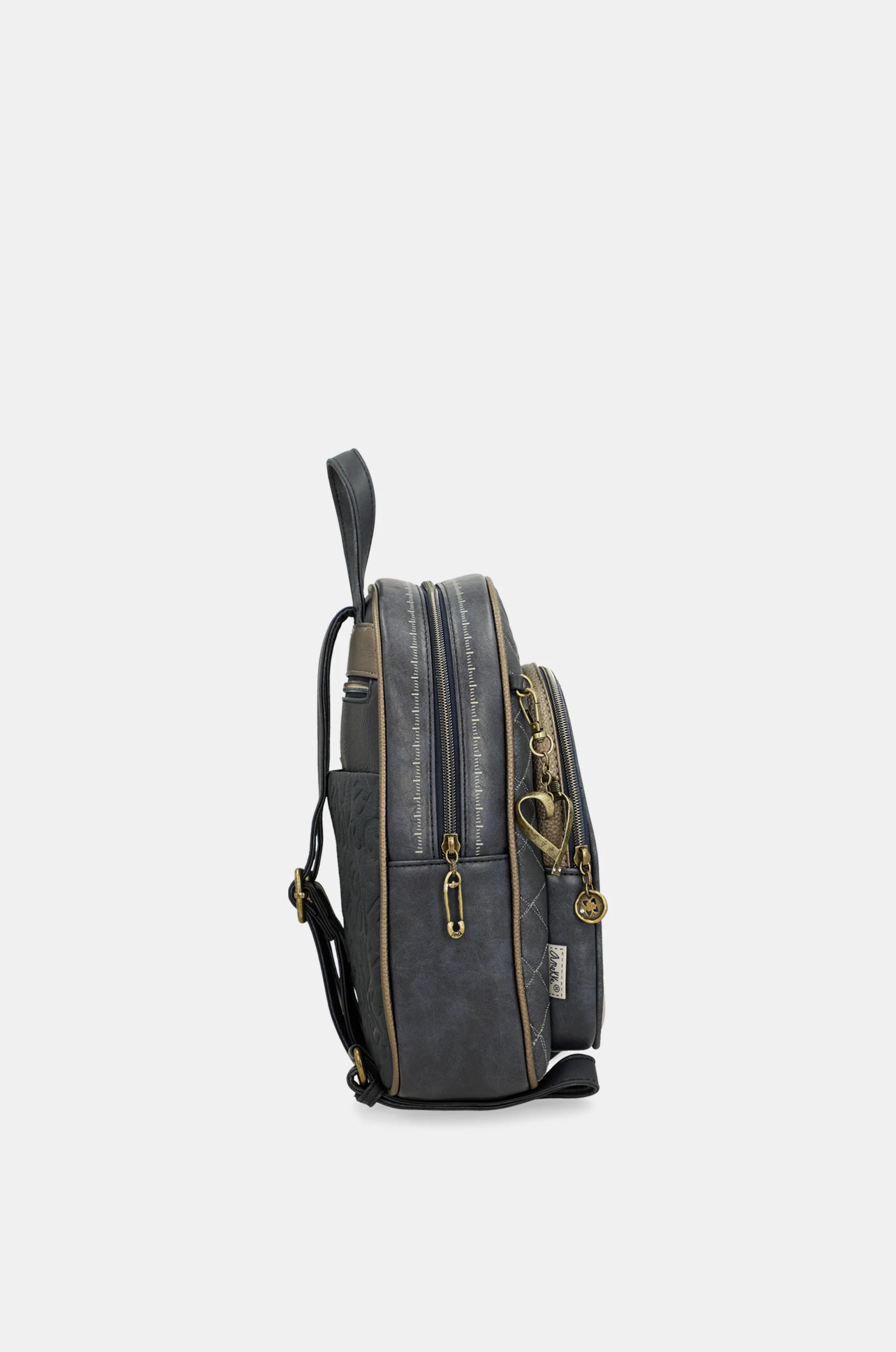 Mochila con bolsillo frontal Studio - Image 4