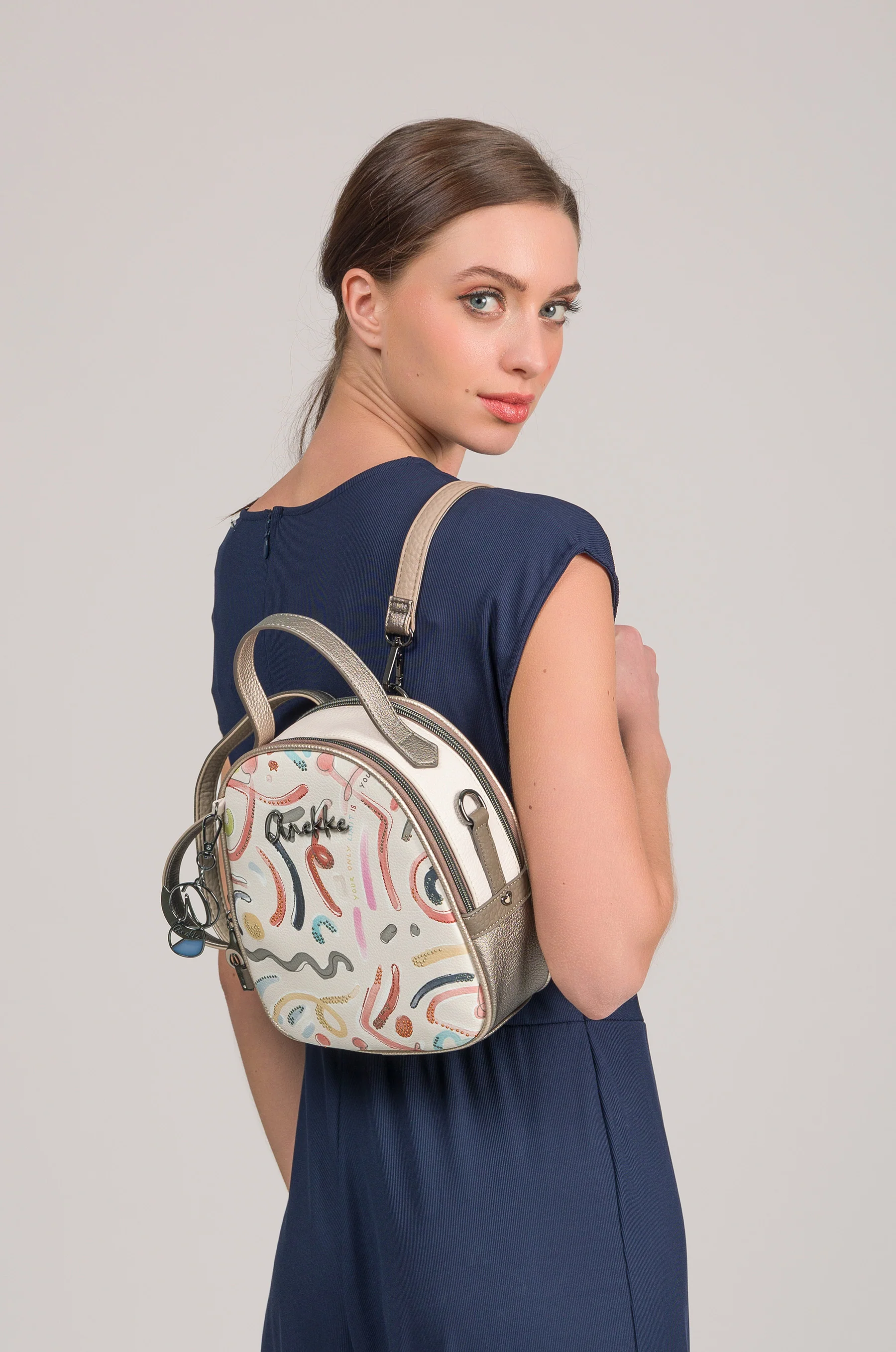 Mochila pequeña Olympia - Image 2
