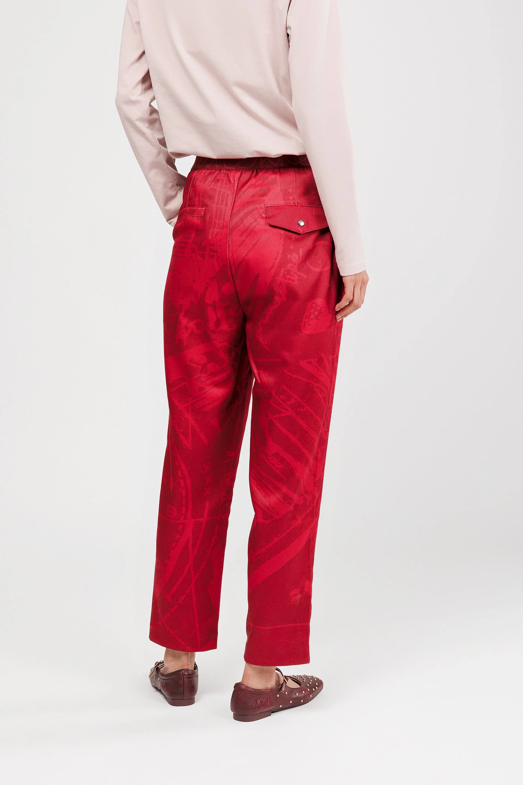 Pantalones burdeos - Image 2