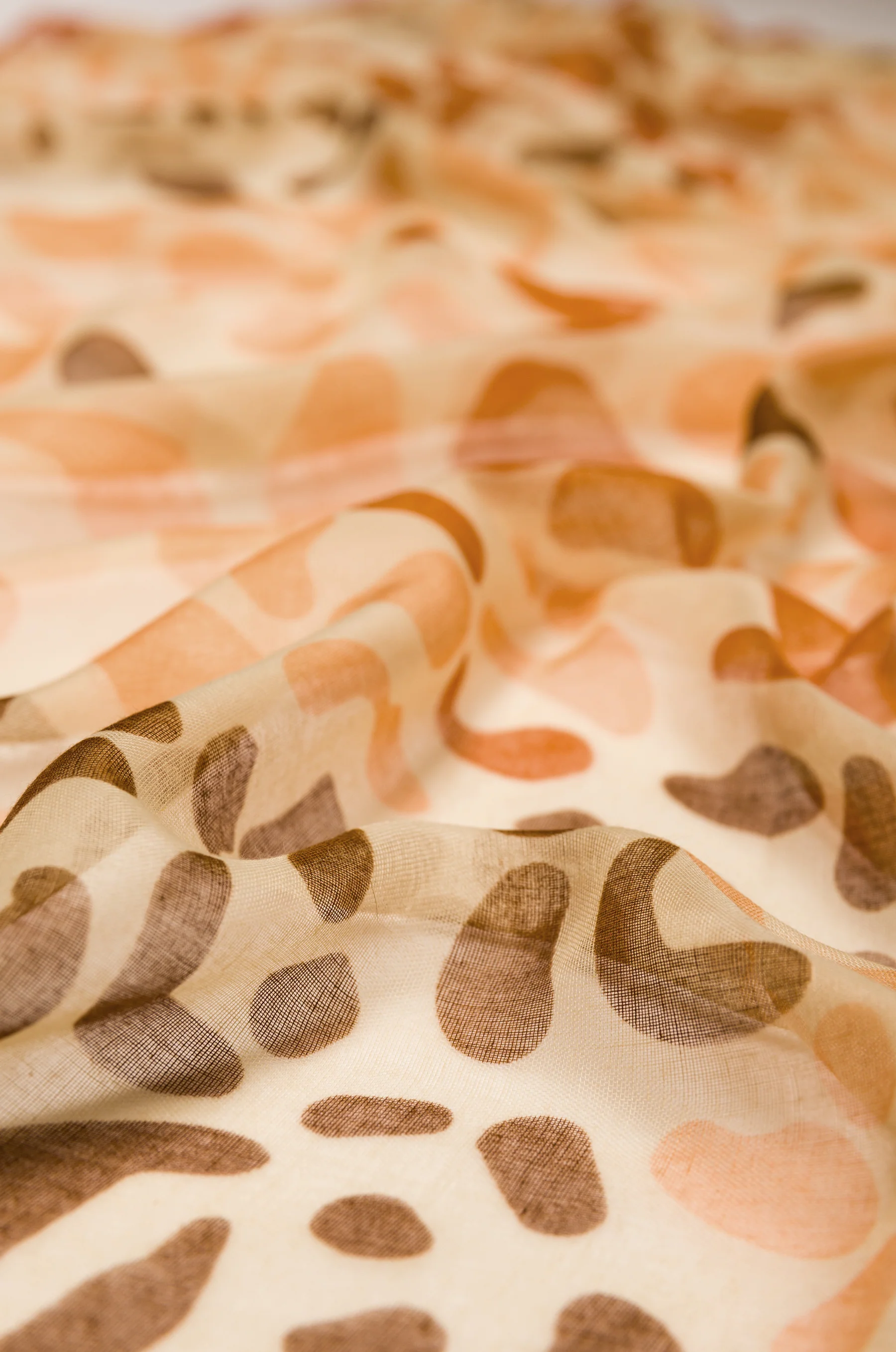Pañuelo estampado Gaia - Image 4