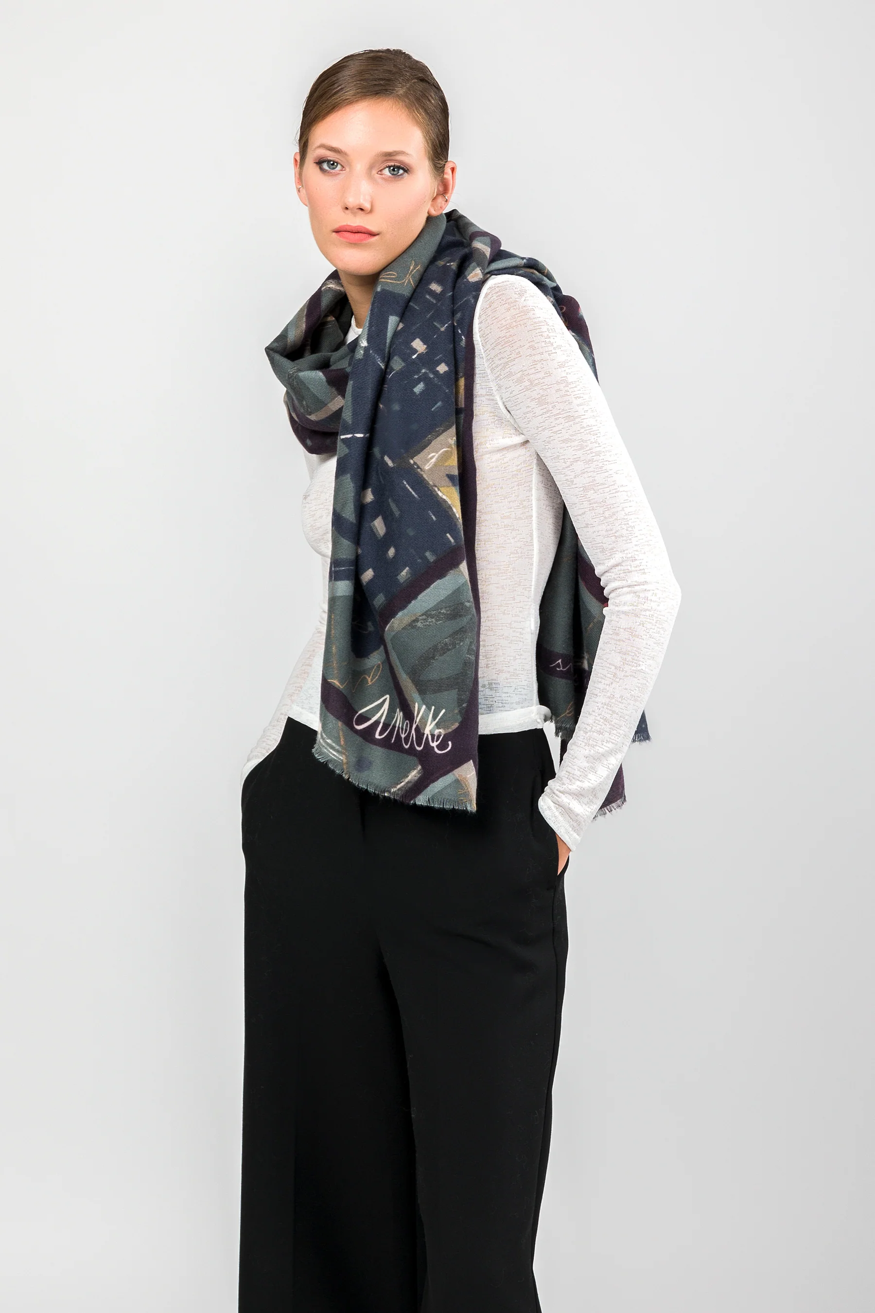 Pashmina azul estampada - Image 3