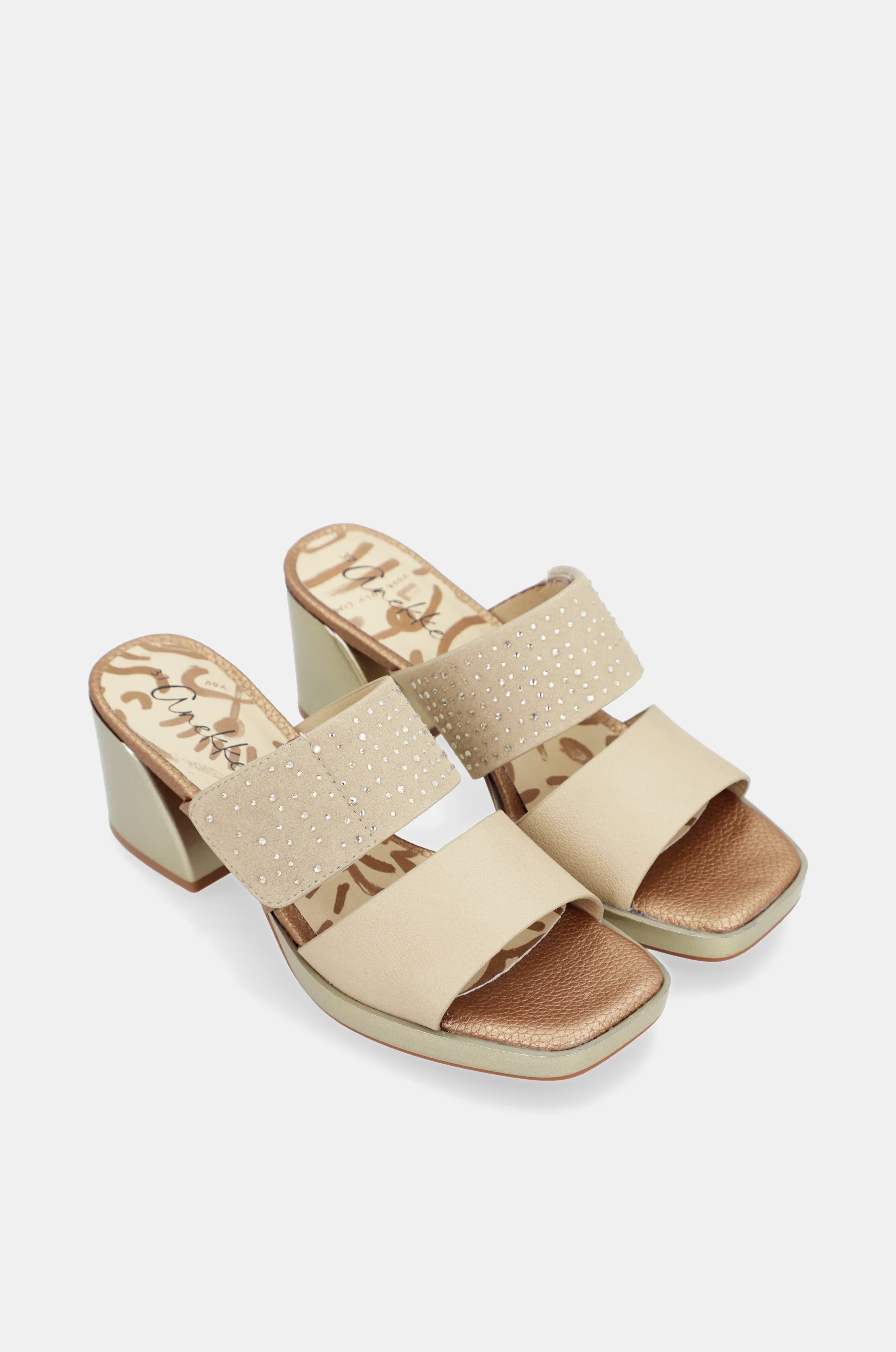 Sandalias con tacón beige con strass - Image 3