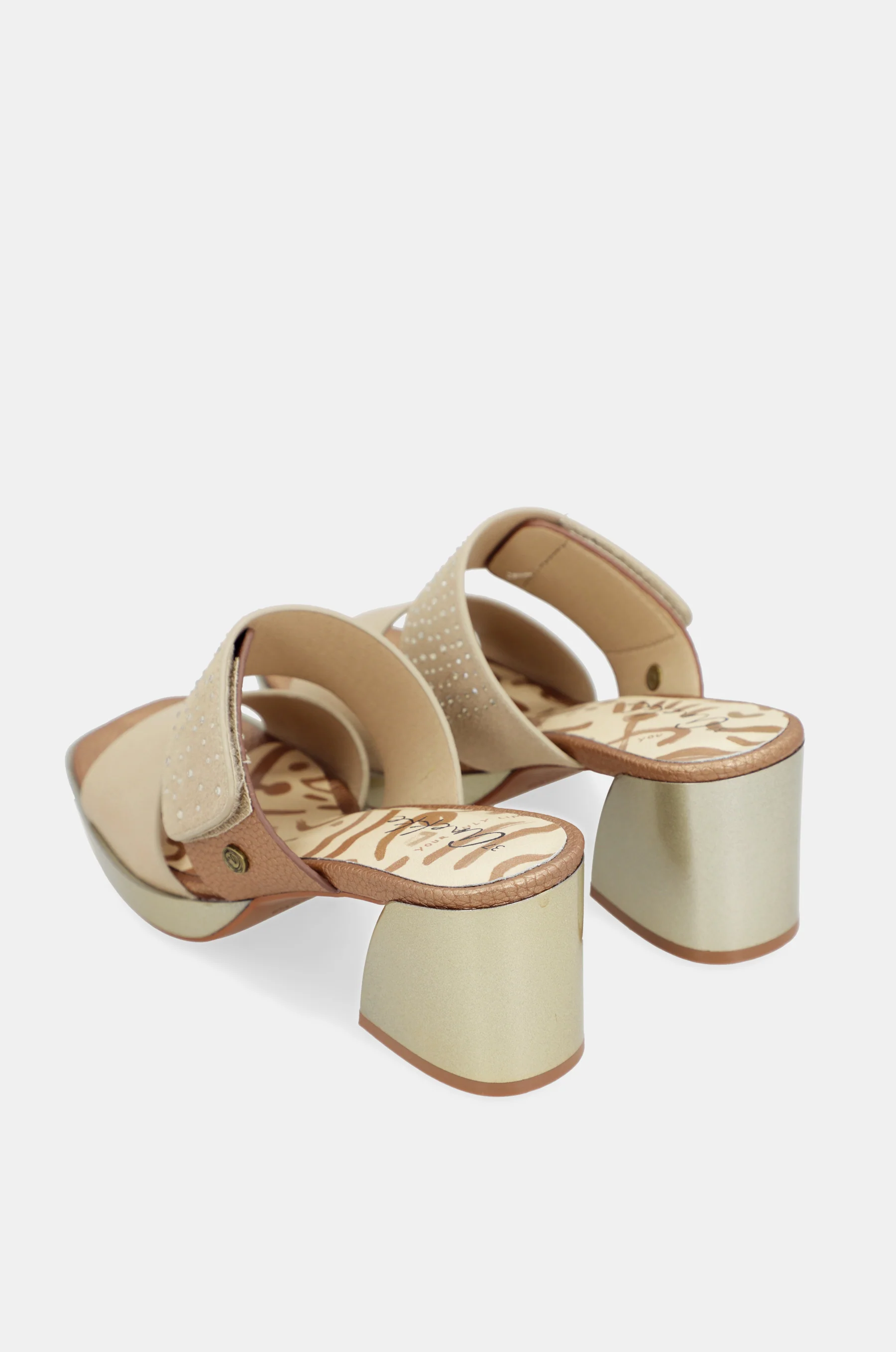 Sandalias con tacón beige con strass - Image 7
