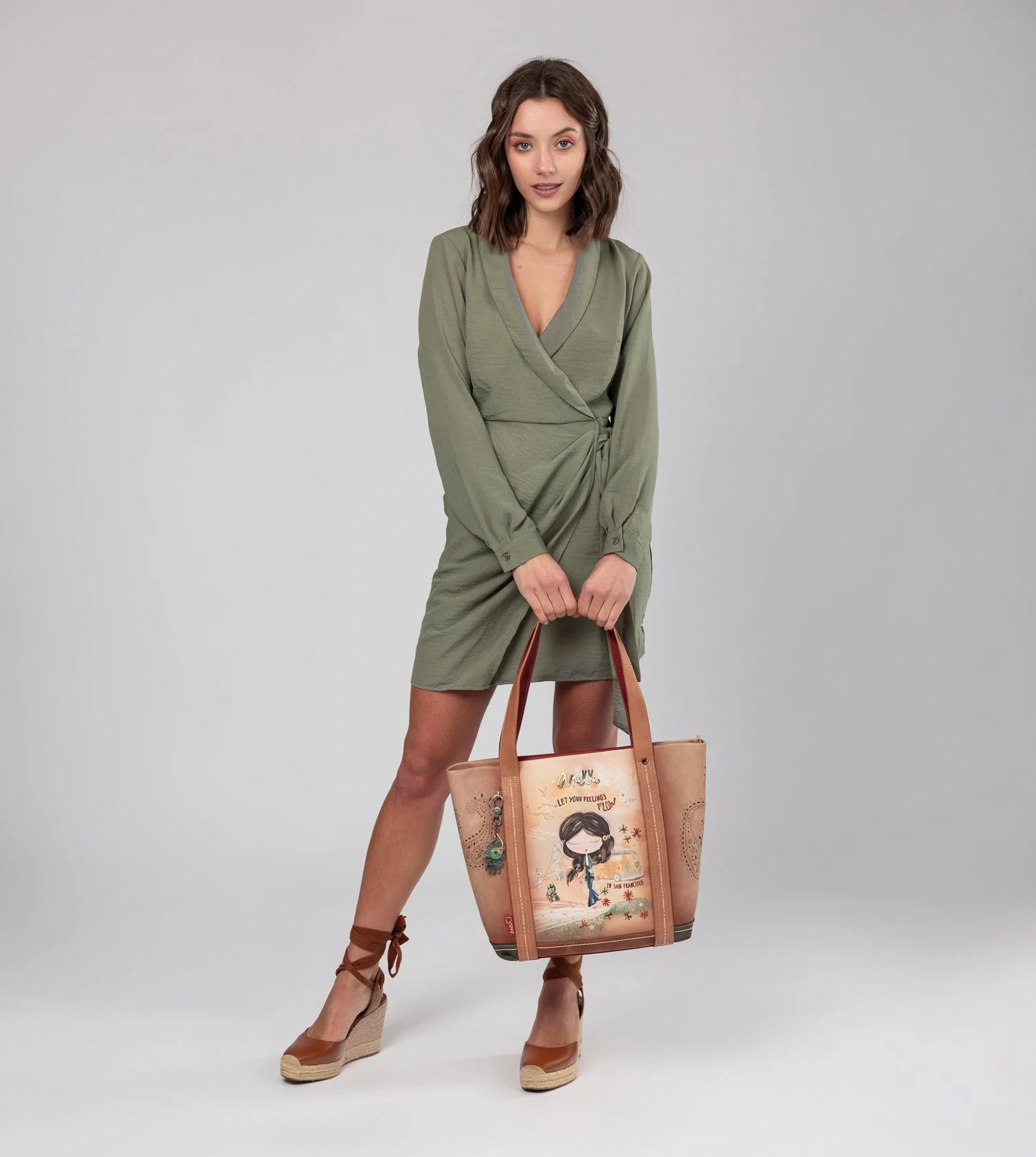 Shopping Peace & Love Camel - Image 2