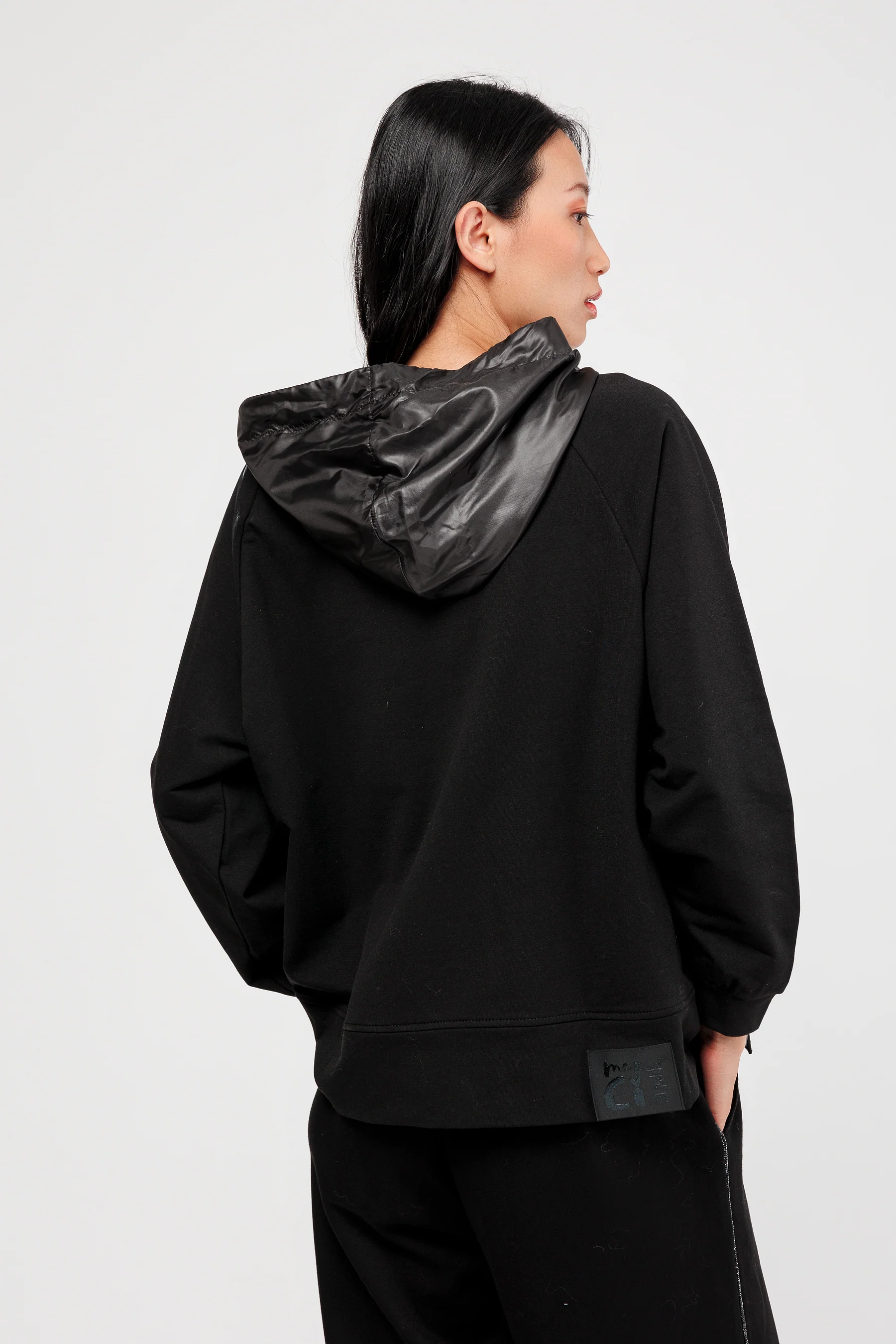 Sudadera con capucha negra Nature Koko - Image 3