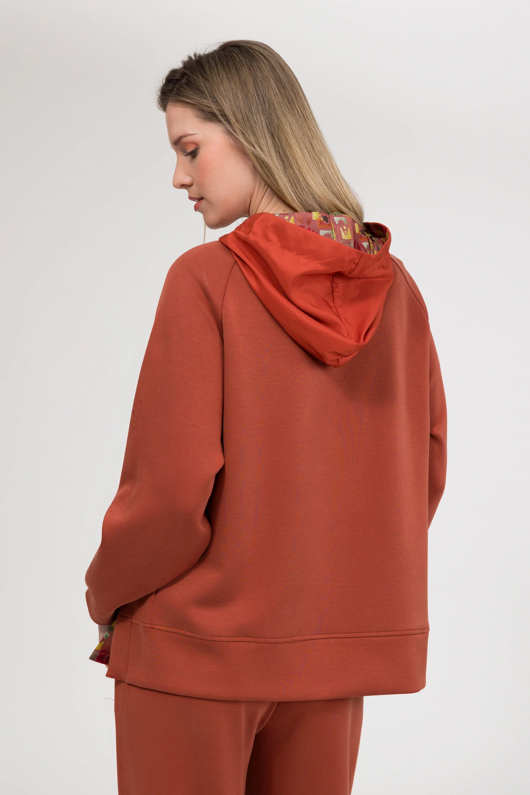 Sudadera de manga larga y capucha - Image 4