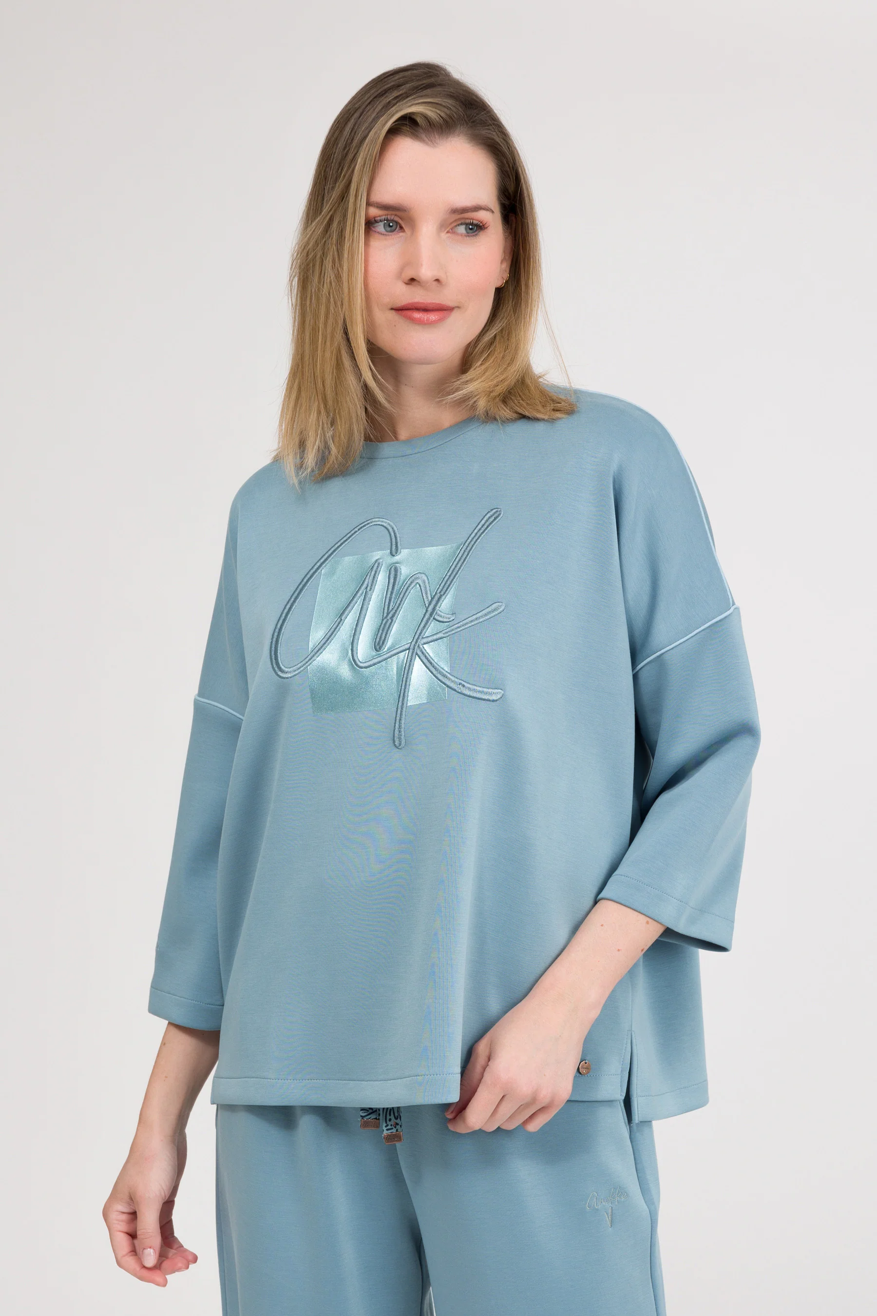 Sudadera manga corta azul - Image 2