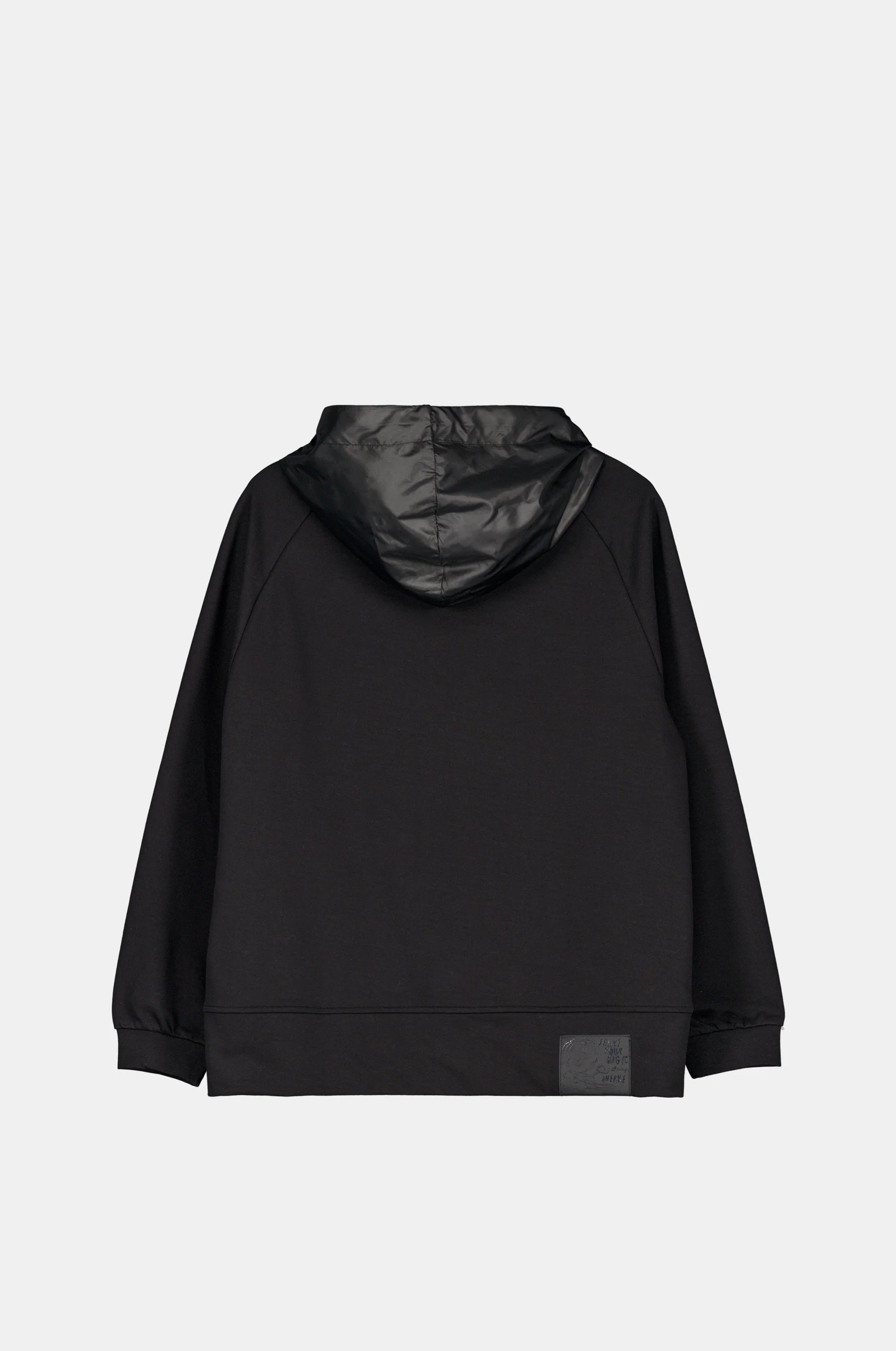 Sudadera negra con capucha - Image 2
